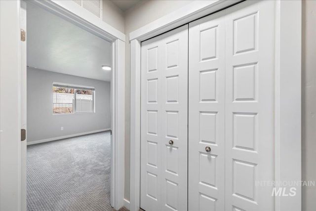 10692 W Camas St, Boise, ID 83709