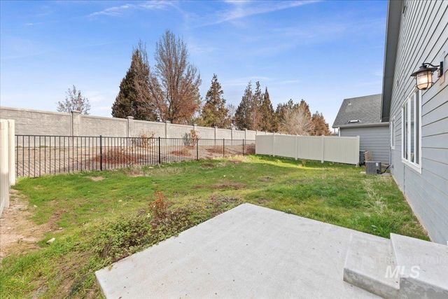 10692 W Camas St, Boise, ID 83709