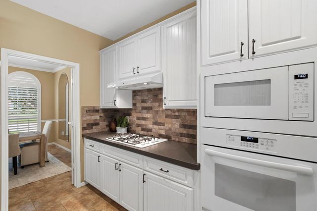 2215 Shelby Park Drive, Katy, TX 77450