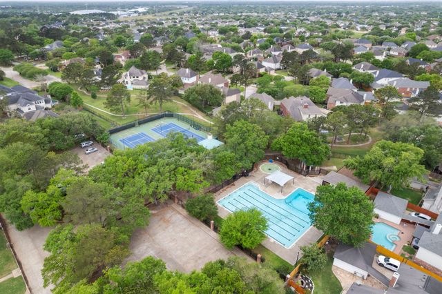 2215 Shelby Park Drive, Katy, TX 77450