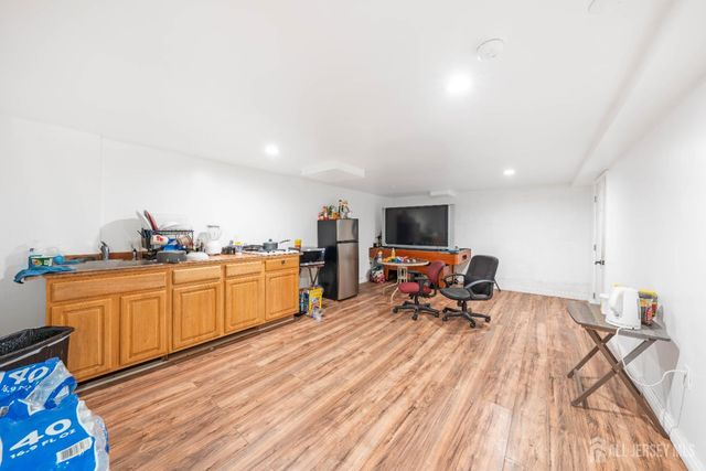 278 North Drive, North Plainfield, NJ 07060