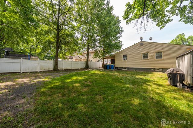 278 North Drive, North Plainfield, NJ 07060