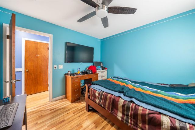 278 North Drive, North Plainfield, NJ 07060