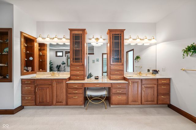 348 SW Shoshone Trail, Greensburg, IN 47240