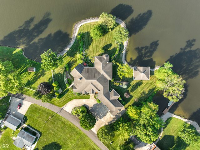 348 SW Shoshone Trail, Greensburg, IN 47240