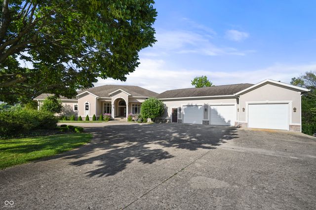 348 SW Shoshone Trail, Greensburg, IN 47240