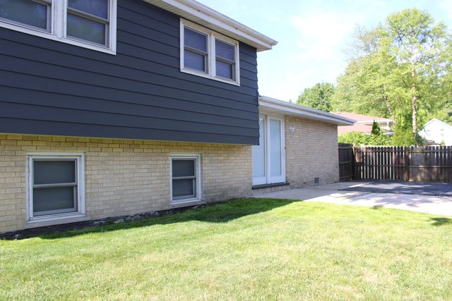 5554 Linder Court, Crestwood, IL 60418
