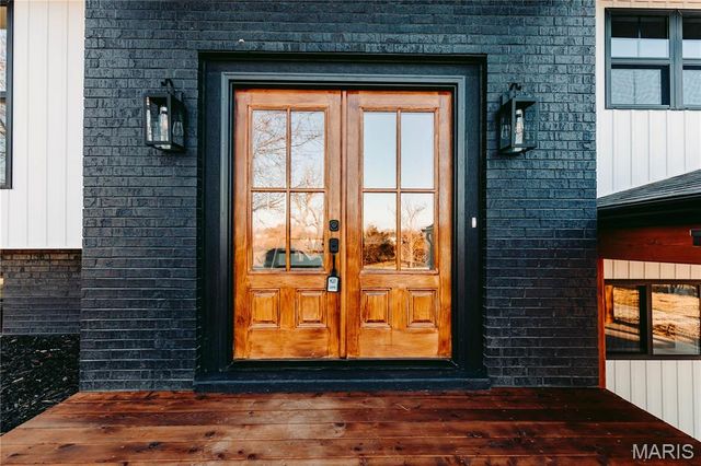 30963 N 63 Highway, Vienna, MO 65582