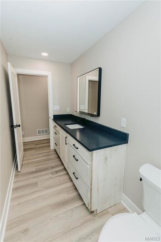 30963 N 63 Highway, Vienna, MO 65582