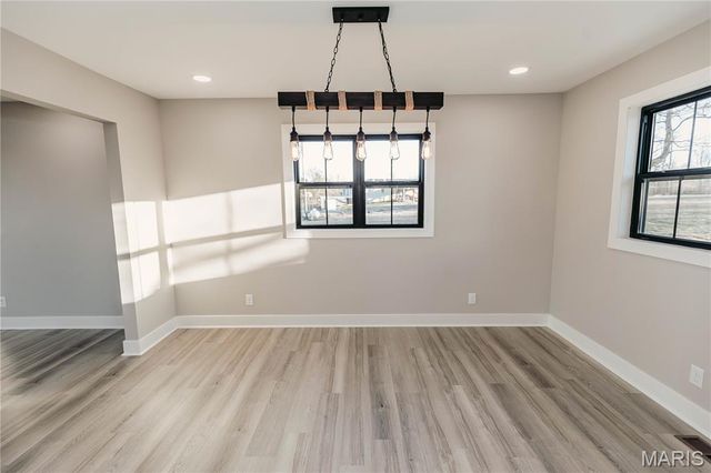 30963 N 63 Highway, Vienna, MO 65582