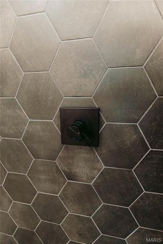 30963 N 63 Highway, Vienna, MO 65582