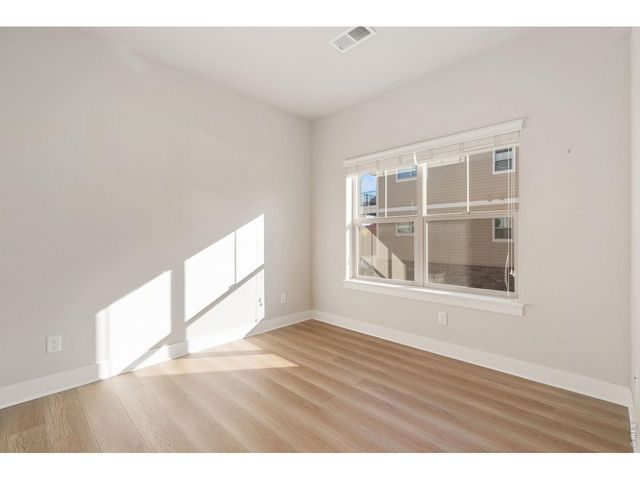 4672 Hahns Peak Dr 204, Loveland, CO 80538