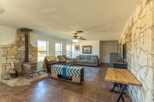 4402 Colony Road A, Granbury, TX 76048