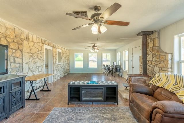 4402 Colony Road A, Granbury, TX 76048