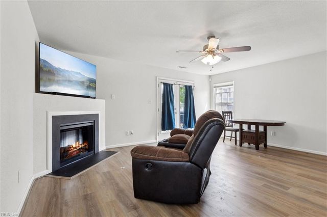 896 A AVE, Norfolk, VA 23503
