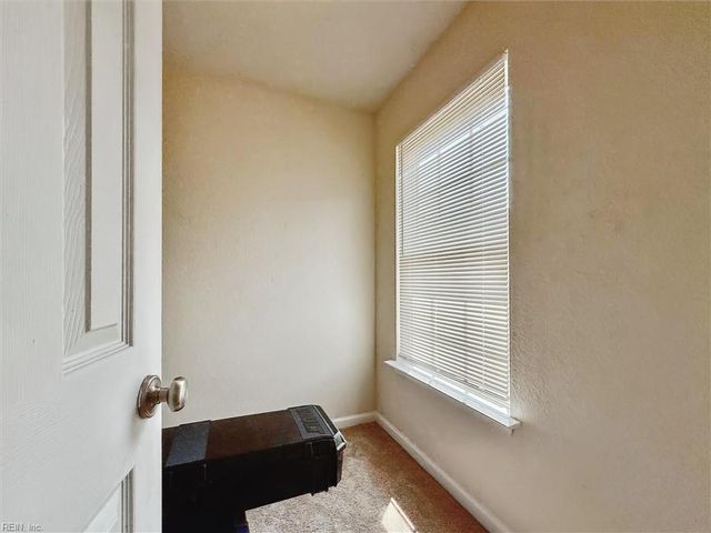 896 A AVE, Norfolk, VA 23503