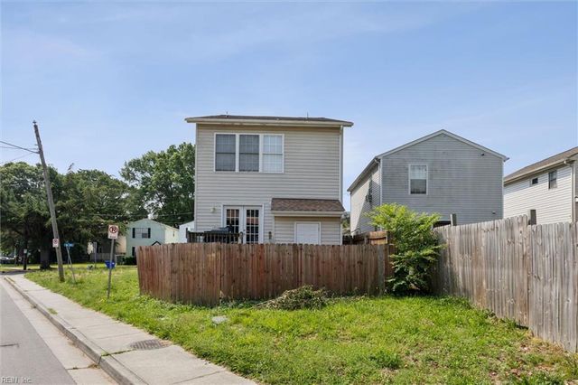 896 A AVE, Norfolk, VA 23503