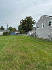 4612 Wisconsin Avenue, Forest View, IL 60402