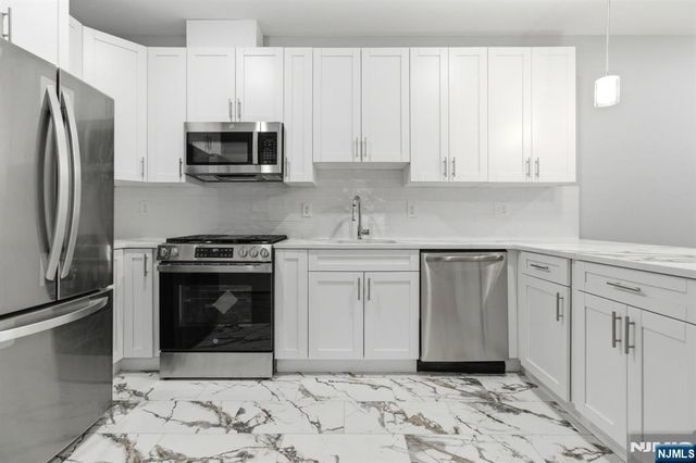 510 S 15th, Newark, NJ 07103