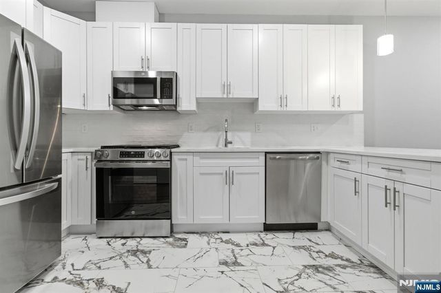 510 S 15th, Newark, NJ 07103