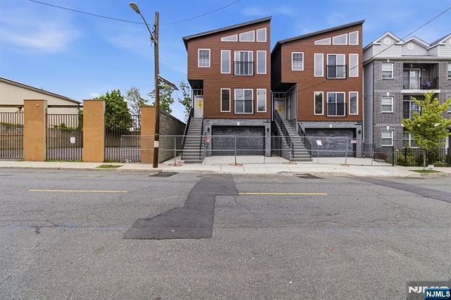 510 S 15th, Newark, NJ 07103