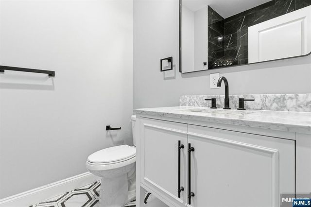 510 S 15th, Newark, NJ 07103