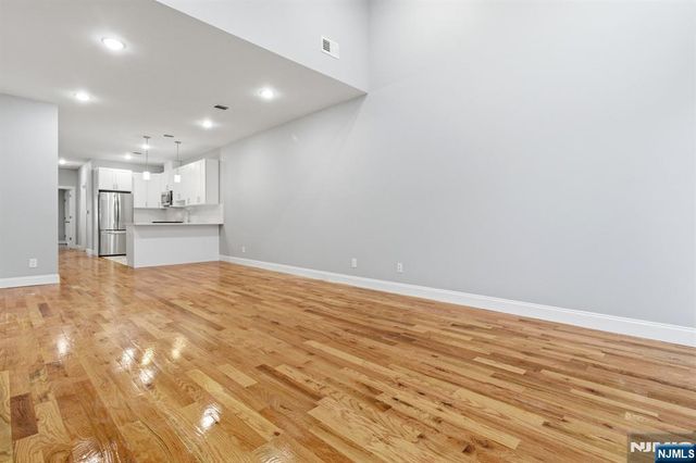 510 S 15th, Newark, NJ 07103