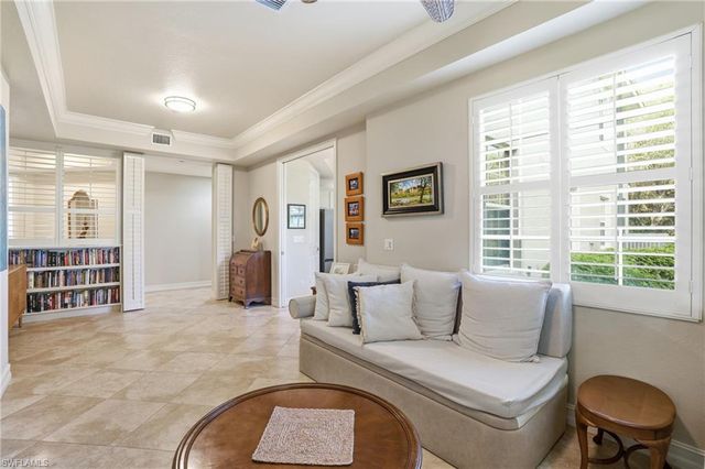 4964 Westchester CT 4102, Naples, FL 34105