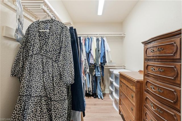 4964 Westchester CT 4102, Naples, FL 34105