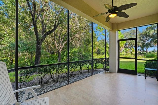 4964 Westchester CT 4102, Naples, FL 34105