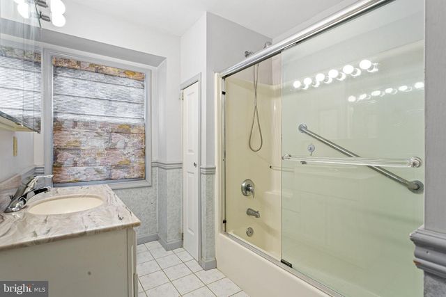 529 COOPER ST, Woodbury, NJ 08096