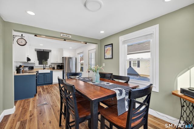 122 Shawmut Avenue, North Haven, CT 06473