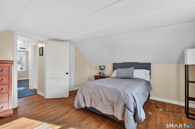 122 Shawmut Avenue, North Haven, CT 06473