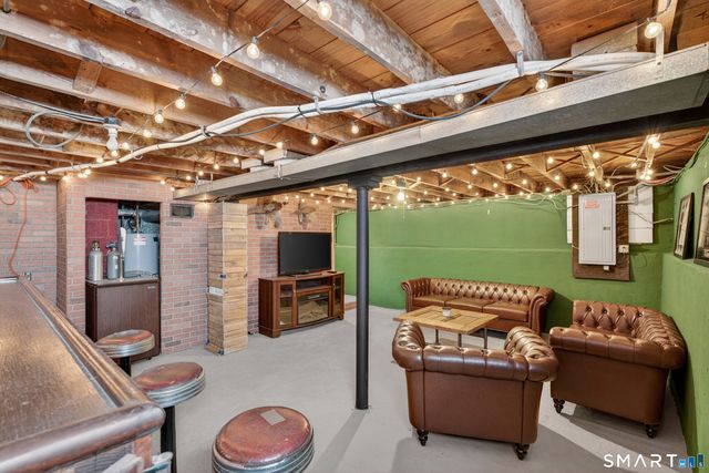 122 Shawmut Avenue, North Haven, CT 06473