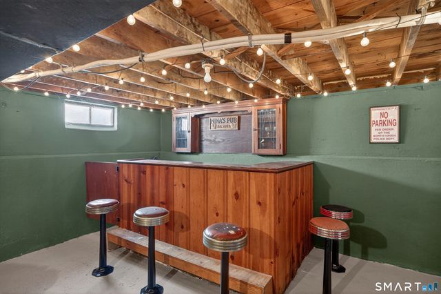 122 Shawmut Avenue, North Haven, CT 06473