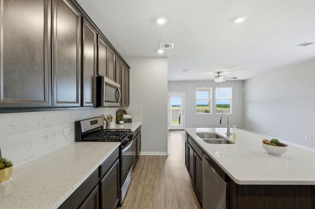 112 Prairie Song LN, Liberty Hill, TX 78642