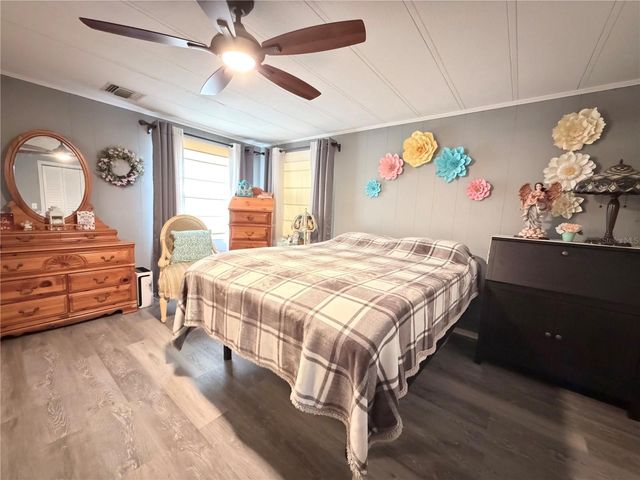 5050 DAMSEN CIRCLE, New Port Richey, FL 34653