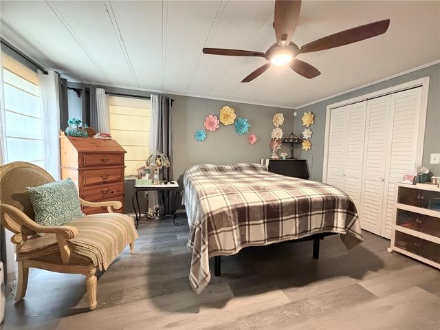 5050 DAMSEN CIRCLE, New Port Richey, FL 34653