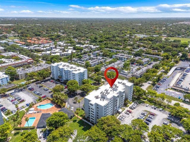 9001 SW 77th Ave C202, Miami, FL 33156