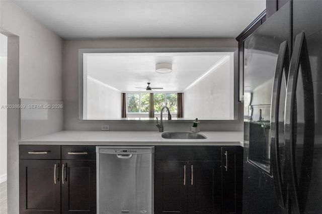 9001 SW 77th Ave C202, Miami, FL 33156