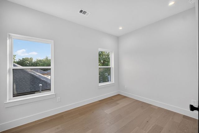 5445 Terry Street, Dallas, TX 75223
