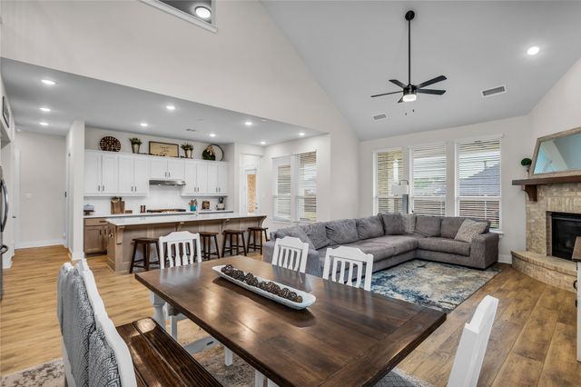 1723 Holly Oak Way, Fate, TX 75087