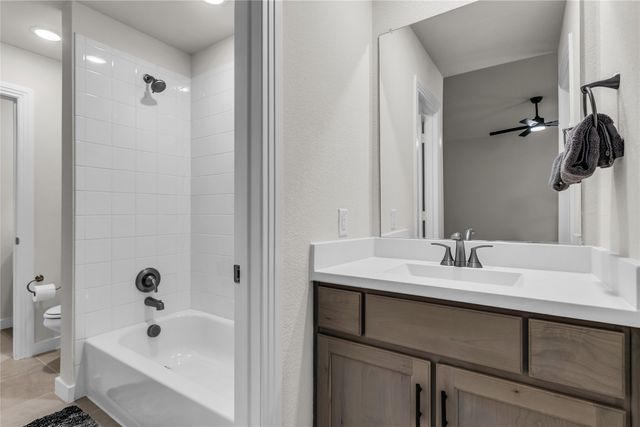 1723 Holly Oak Way, Fate, TX 75087