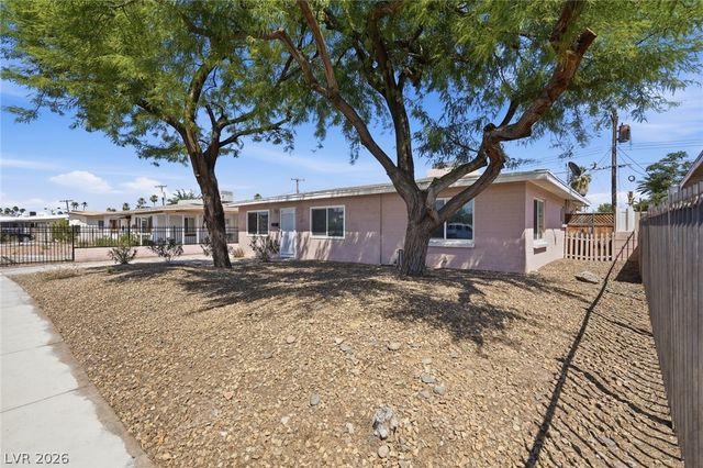2105 Santa Paula Drive, Las Vegas, NV 89104