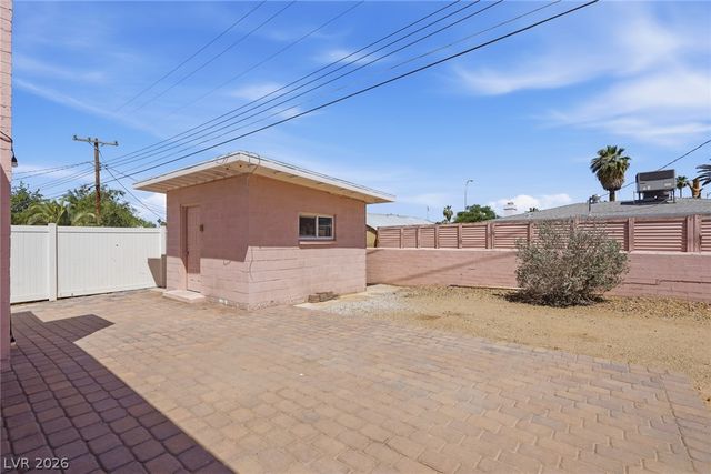 2105 Santa Paula Drive, Las Vegas, NV 89104