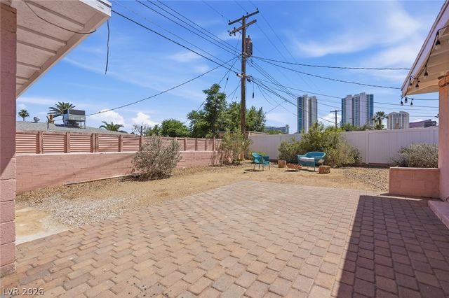2105 Santa Paula Drive, Las Vegas, NV 89104