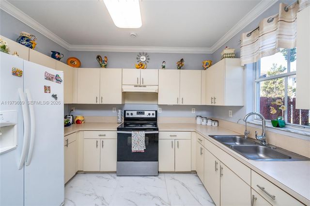 13861 SW 273rd Ter, Homestead, FL 33032