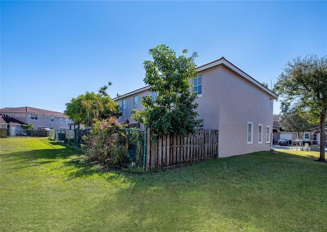 13861 SW 273rd Ter, Homestead, FL 33032