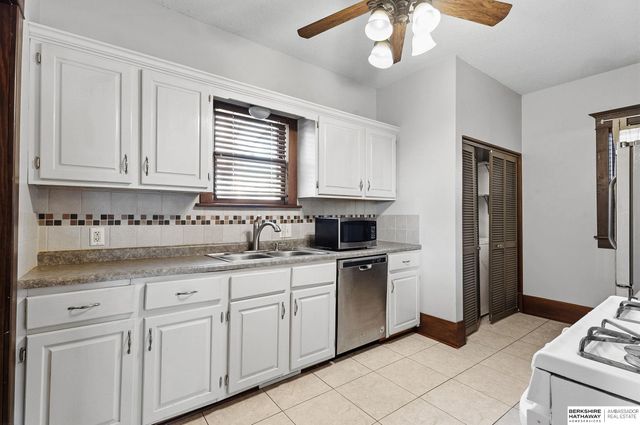 2621 N 44th Street, Lincoln, NE 68504