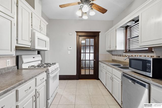 2621 N 44th Street, Lincoln, NE 68504